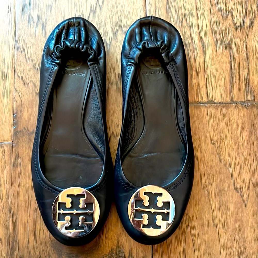 Tory Burch Minnie Ladies Black Leather Logo Ballet Flats Size 8.5 M
